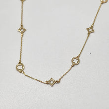 Load image into Gallery viewer, Clover Station Necklace