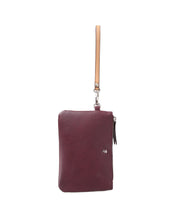Load image into Gallery viewer, Saugatuck Wristlet Jenna Kator
