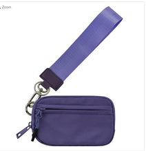 Load image into Gallery viewer, Alba Pouch Wallet Wrislet
