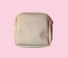 Load image into Gallery viewer, Small Camel Threads Cosmetic Bag
